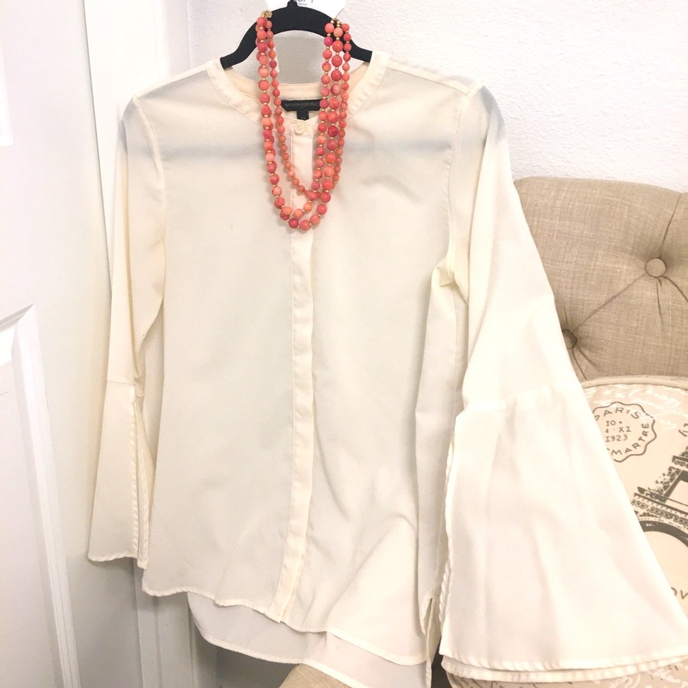 Elegant Banana Republic Cream Bell Sleeve Top, XS
